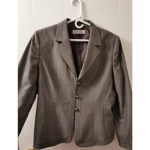 Tahari Arthur S. Levine grey pinstripe blazer